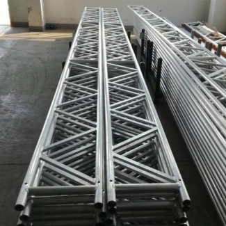 Poutres en aluminium