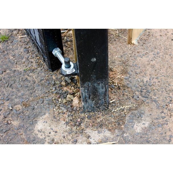 Lockable Vehicle Gate