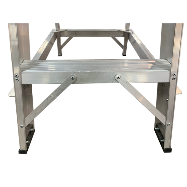 Aluminium Machine Stepladder steps close up.
