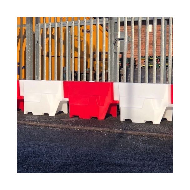 Water Filled Road Barrier