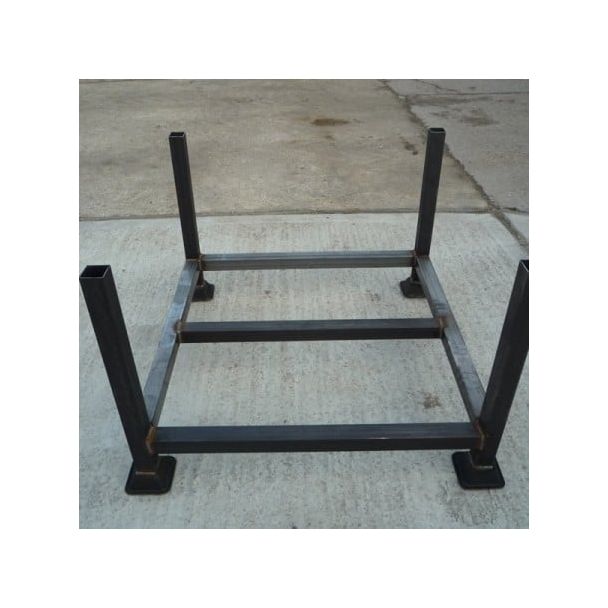 Post Stillage