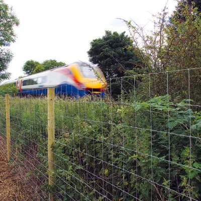 Clôture en Fil de Fer pour Sécurité Routière Clôture en Fil de Fer pour Sécurité Routière