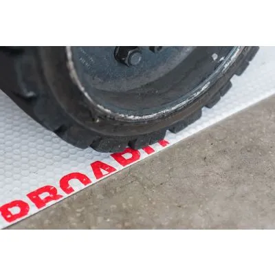 Panneau de protection de sol en polypropylène ignifuge Panneau de protection de sol en polypropylène ignifuge