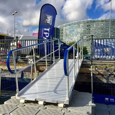 Rampes d'accès pour passerelle en aluminium