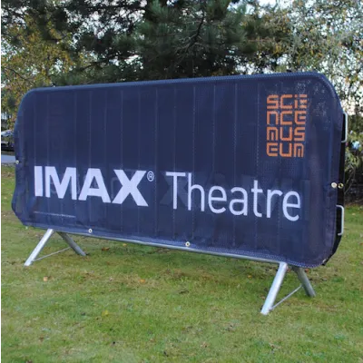 Housse personnalisée pour barrière de contrôle des foules