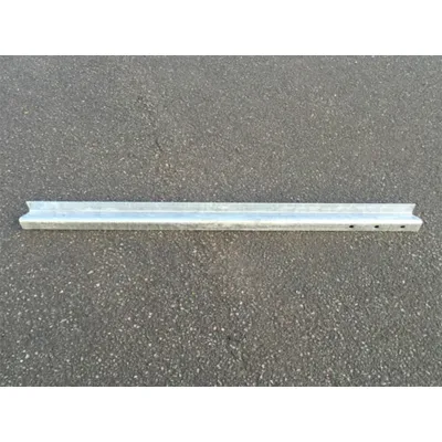 Poteau en Z pour barrières de sécurité Armco